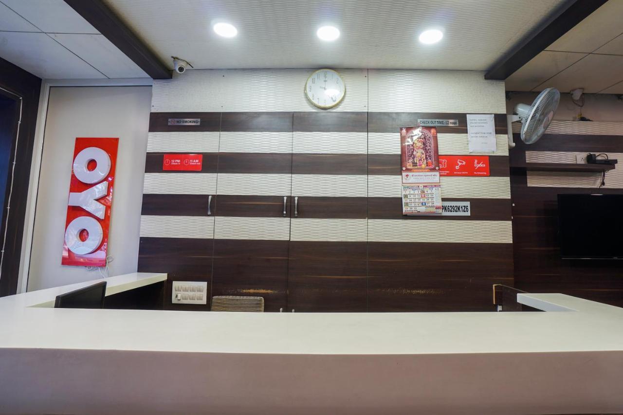 Oyo 13535 Aakash Hotel Ahmedabad Exterior photo